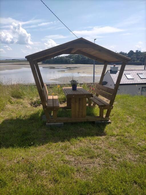 2 Quay Road, Killala. Stunning Sea Front Cottage Ngoại thất bức ảnh