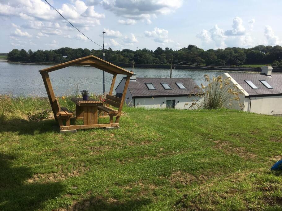 2 Quay Road, Killala. Stunning Sea Front Cottage Ngoại thất bức ảnh