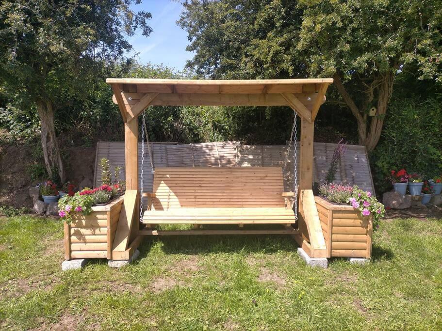 2 Quay Road, Killala. Stunning Sea Front Cottage Ngoại thất bức ảnh